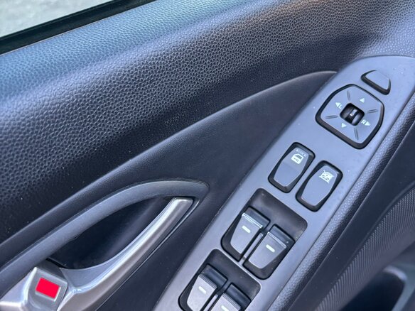2012 Hyundai ix35 I, коричневый - вид 11