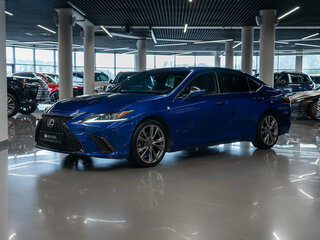 2020 Lexus ES 350 VII, синий, 4700000 рублей, вид 1