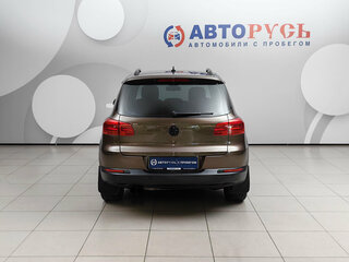 2014 Volkswagen Tiguan I Рестайлинг, коричневый, 1498000 рублей, вид 4