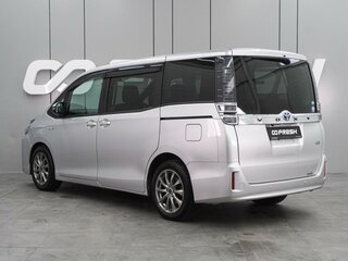 2020 Toyota Voxy III (R80) Рестайлинг, серый, 3299000 рублей, вид 2