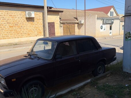 2009 Lada (ВАЗ) 2107, пурпурный, 235000 рублей, вид 4