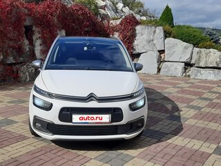 2017 Citroen C4 Picasso II Рестайлинг, белый, 1350000 рублей, вид 2