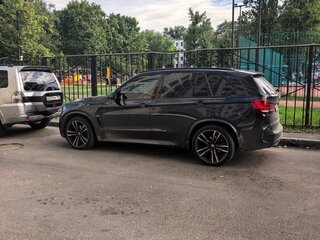 2015 BMW X5 30d III (F15), чёрный, 3250000 рублей, вид 4