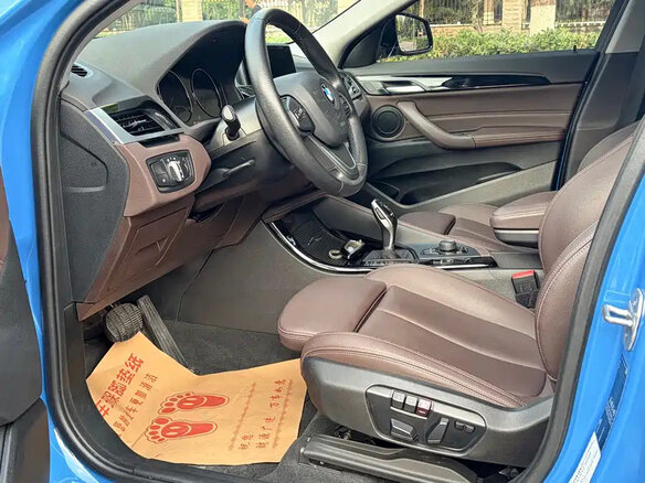 2021 BMW X2 sDrive20i I (F39), синий, 1500000 рублей - вид 5