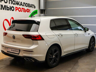 2022 Volkswagen Golf VIII, белый, 2670000 рублей, вид 4