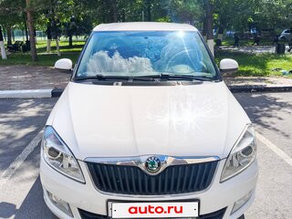2012 Skoda Fabia II Рестайлинг, белый, 800000 рублей, вид 1