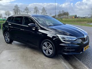 2022 Renault Megane IV Рестайлинг, чёрный, 2350000 рублей, вид 3