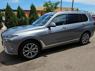 2023 BMW X7 40i I (G07) Рестайлинг, серебристый, 9627874 рублей, вид 2