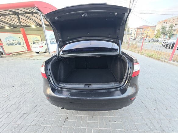 2013 Renault Fluence I, чёрный, 690000 рублей - вид 8