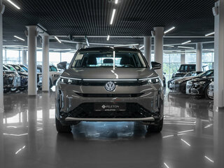 2026 Volkswagen Tavendor I Рестайлинг, серый, 6100000 рублей, вид 3