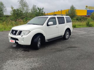 2012 Nissan Pathfinder III Рестайлинг, белый, 1650000 рублей, вид 3