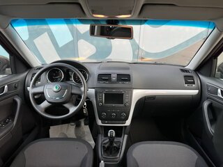2011 Skoda Yeti I, коричневый, 797000 рублей, вид 2