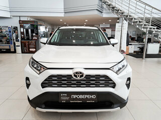 2020 Toyota RAV4 V (XA50), белый, 3320000 рублей, вид 2