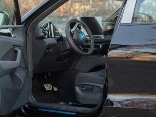 2026 Volkswagen Tiguan L Pro III (China Market), чёрный, 4980000 рублей, вид 3