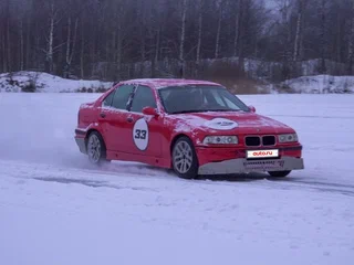 1991 BMW 3 серии 325i III (E36), красный, 475000 рублей, вид 4