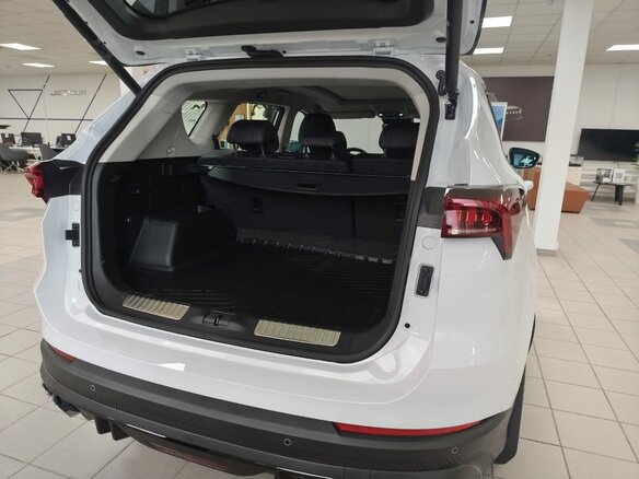 2026 Jetour X70+ I Рестайлинг, белый, 3399000 рублей - вид 21