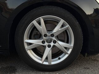 2016 Audi A4 V (B9), чёрный, 1550000 рублей, вид 5