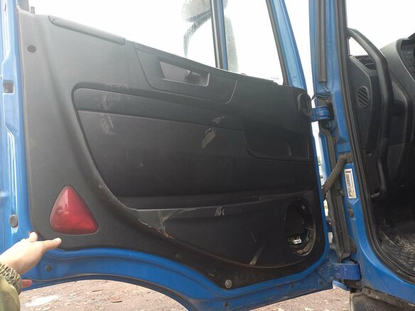 2018 Iveco Stralis, синий, 2788850 рублей - вид 8