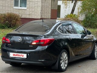 2013 Opel Astra J Рестайлинг, чёрный, 870000 рублей, вид 2