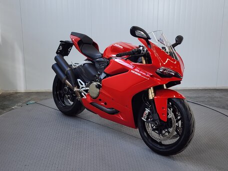 2015 Ducati 1299 Panigale, красный, 1129000 рублей, вид 2