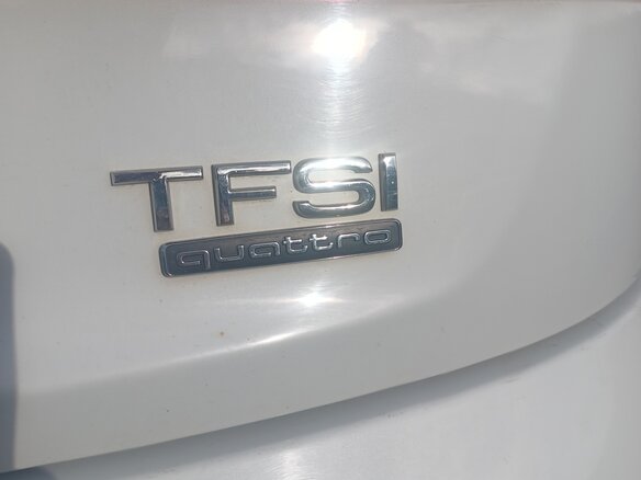 2015 Audi Q3 I (8U) Рестайлинг, белый, 1600000 рублей - вид 18