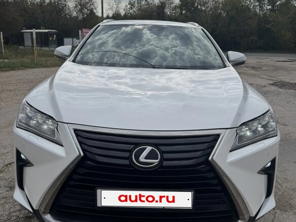 2017 Lexus RX 200t IV, белый, 3390000 рублей - вид 2