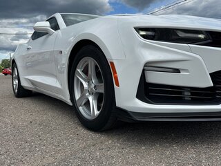 2022 Chevrolet Camaro VI Рестайлинг, белый, 2900000 рублей, вид 3