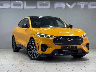 2021 Ford Mustang Mach-E 98 kWh I, жёлтый, 4550000 рублей, вид 3