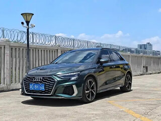 2022 Audi A3 Sportback 35 TFSI IV (8Y), зелёный, 1840290 рублей, вид 1