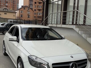 2013 Mercedes-Benz A-Класс 180 III (W176), белый, 1350000 рублей, вид 5