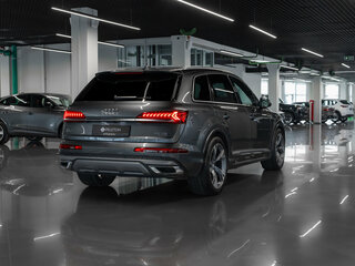 2022 Audi Q7 45 TDI II (4M) Рестайлинг, серый, 7350000 рублей, вид 5