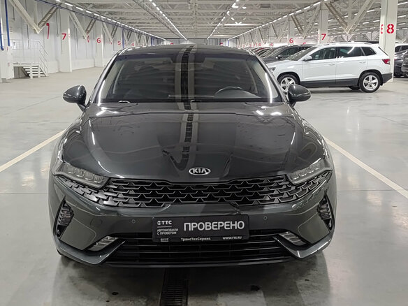 2020 Kia K5 III, серый, 2270000 рублей - вид 1