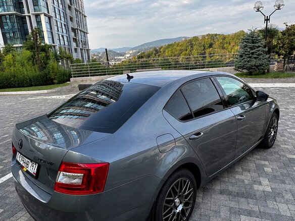 2015 Skoda Octavia III (A7), серый, 1250000 рублей - вид 2