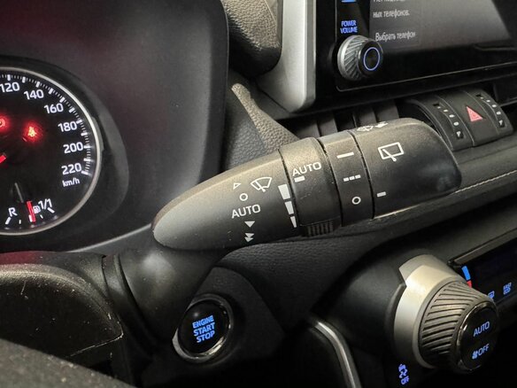 2021 Toyota RAV4 V (XA50), чёрный, 3188000 рублей - вид 14