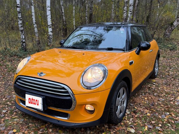 2014 Mini Hatch Cooper III (F55/F56), оранжевый, 1049000 рублей