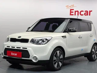 2019 Kia Soul II Рестайлинг, белый, 1200000 рублей, вид 1