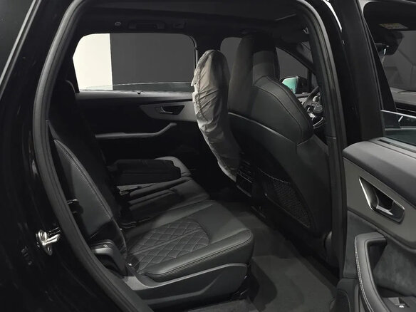 2026 Audi Q7 50 TDI II (4M) Рестайлинг 2, чёрный, 11876000 рублей - вид 11