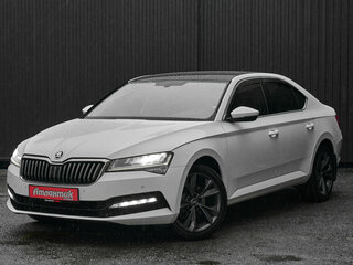 2021 Skoda Superb III Рестайлинг, белый, 2570000 рублей, вид 1