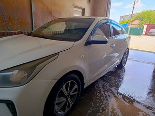 2017 Kia Rio IV, белый, 900000 рублей, вид 4