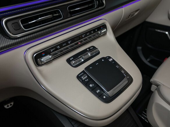 2024 Mercedes-Benz V-Класс 300 d длинный III (W447) Рестайлинг 2, чёрный - вид 19
