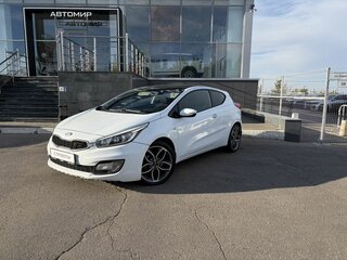 2013 Kia Ceed II, белый, 930000 рублей, вид 1
