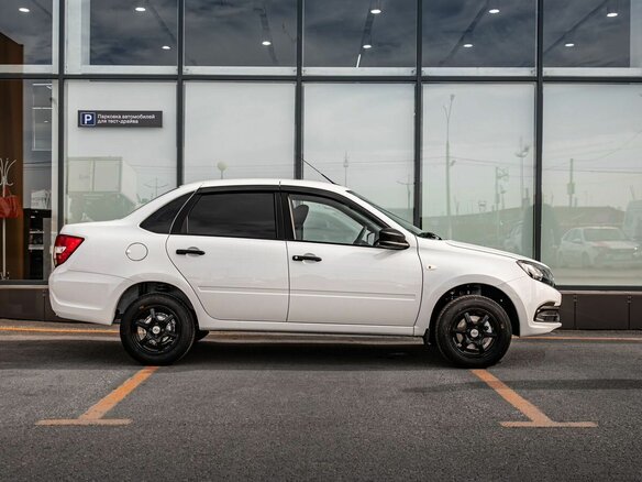 2026 Lada (ВАЗ) Granta I Рестайлинг, белый - вид 7