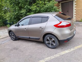 2013 Renault Megane III Рестайлинг, бежевый, 765000 рублей, вид 5