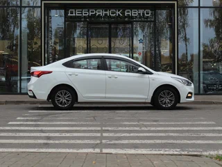 2018 Hyundai Solaris II, белый, 880000 рублей, вид 3