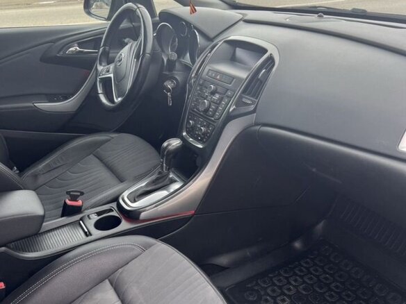 2013 Opel Astra J Рестайлинг, серый, 820000 рублей - вид 6