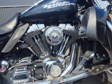 2004 Harley-Davidson Road King, чёрный, 650000 рублей, вид 2