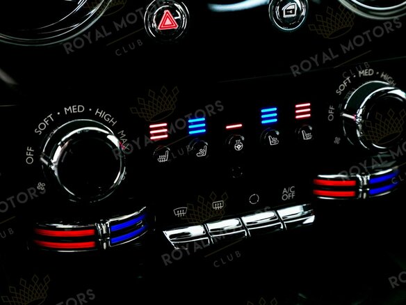 2025 Rolls-Royce Cullinan Black Badge I Рестайлинг (Series II), серый, 61900000 рублей - вид 10
