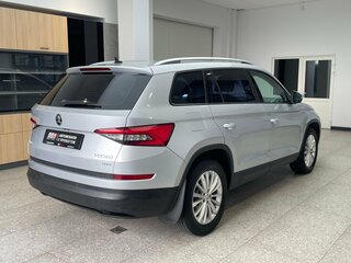 2018 Skoda Kodiaq I, серебристый, 2650000 рублей, вид 4
