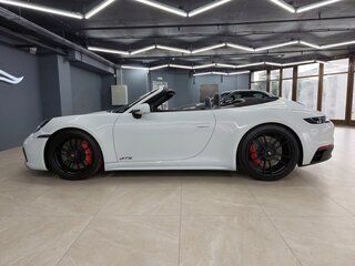 2022 Porsche 911 Carrera 4 GTS VIII (992), белый, 17600000 рублей, вид 4