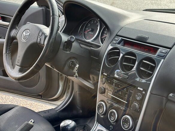 2006 Mazda 6 I (GG) Рестайлинг, серебристый, 390000 рублей - вид 4